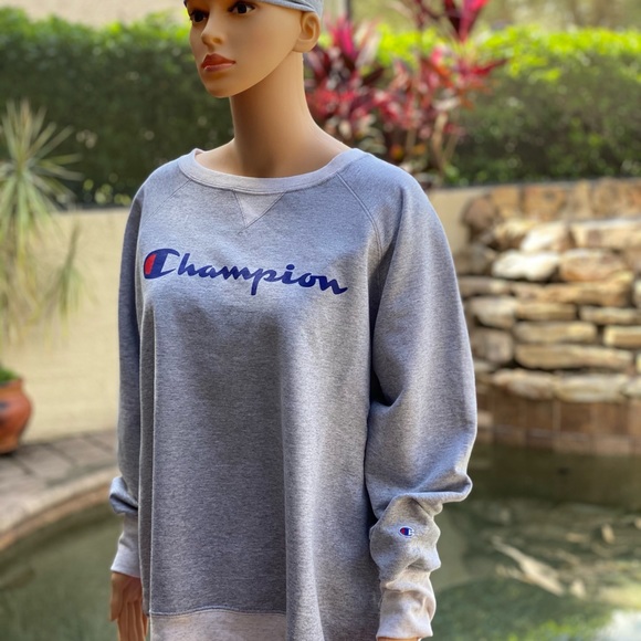 CHAMPION WOMENS SWEATSHIRT - Picture 3 of 5